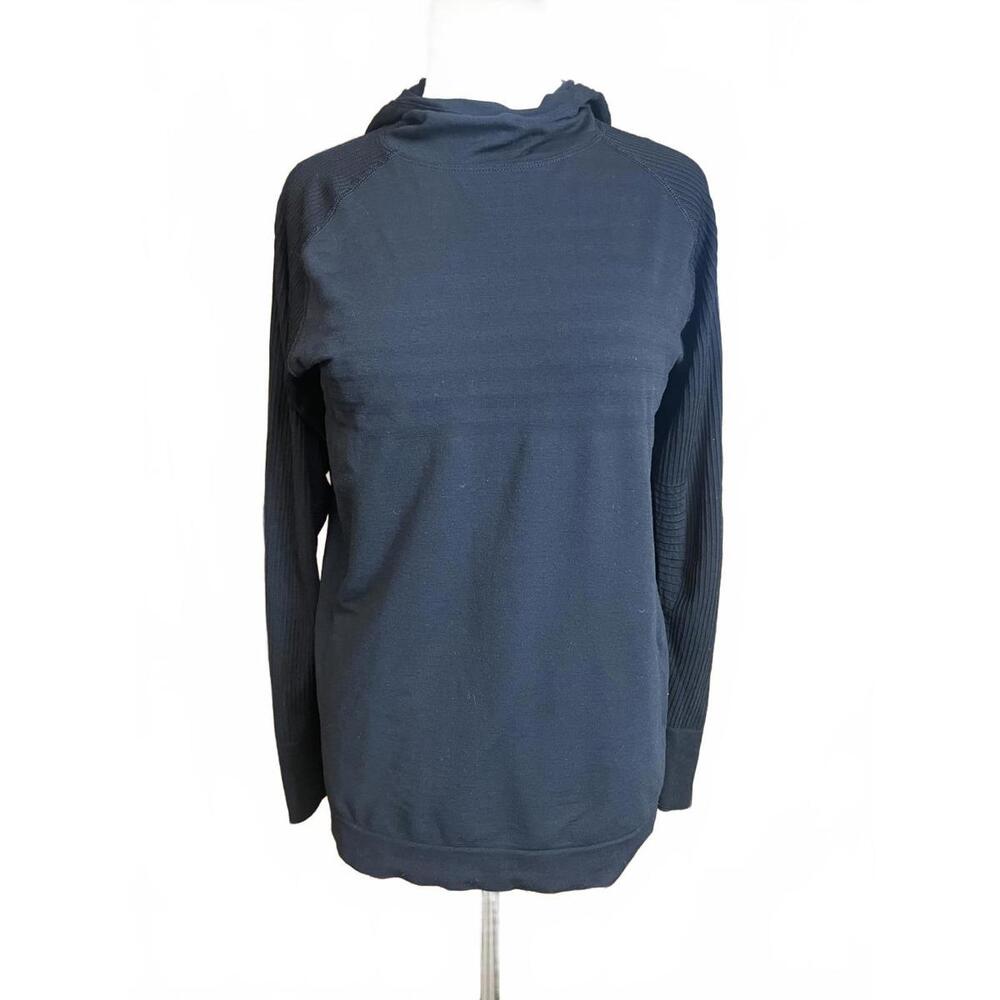 Lululemon Keep the Heat Thermal Hoodie in black large